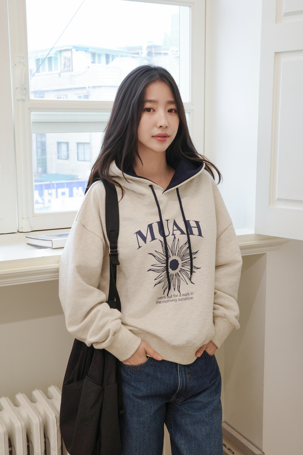 韓國🇰🇷連線 Muah Muah 花卉印花連帽衫 帽T 寬鬆 印花 簡約 長袖 連帽衫 2色 (任買兩件711免運)/預購