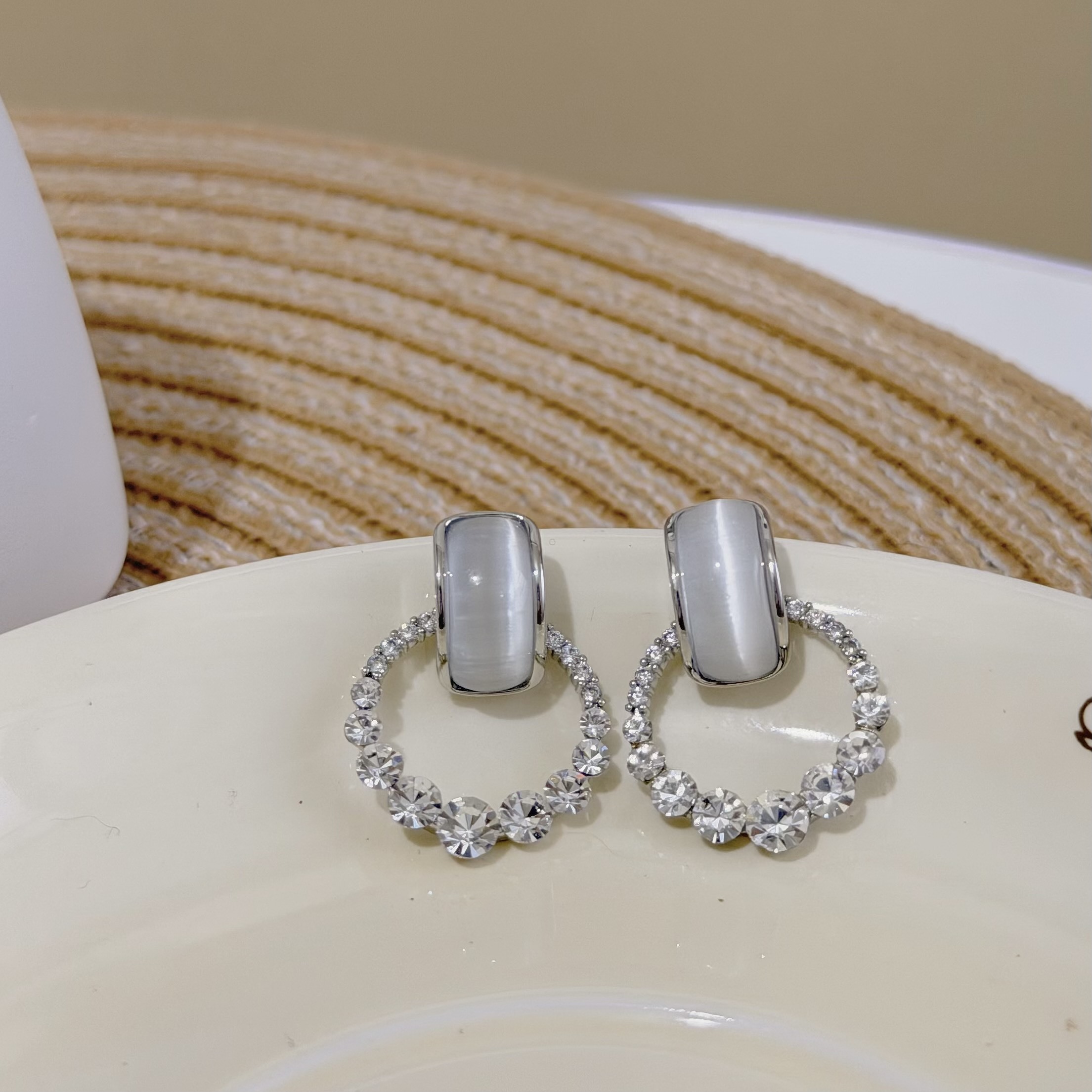 Z122貓眼石鑽圈垂吊