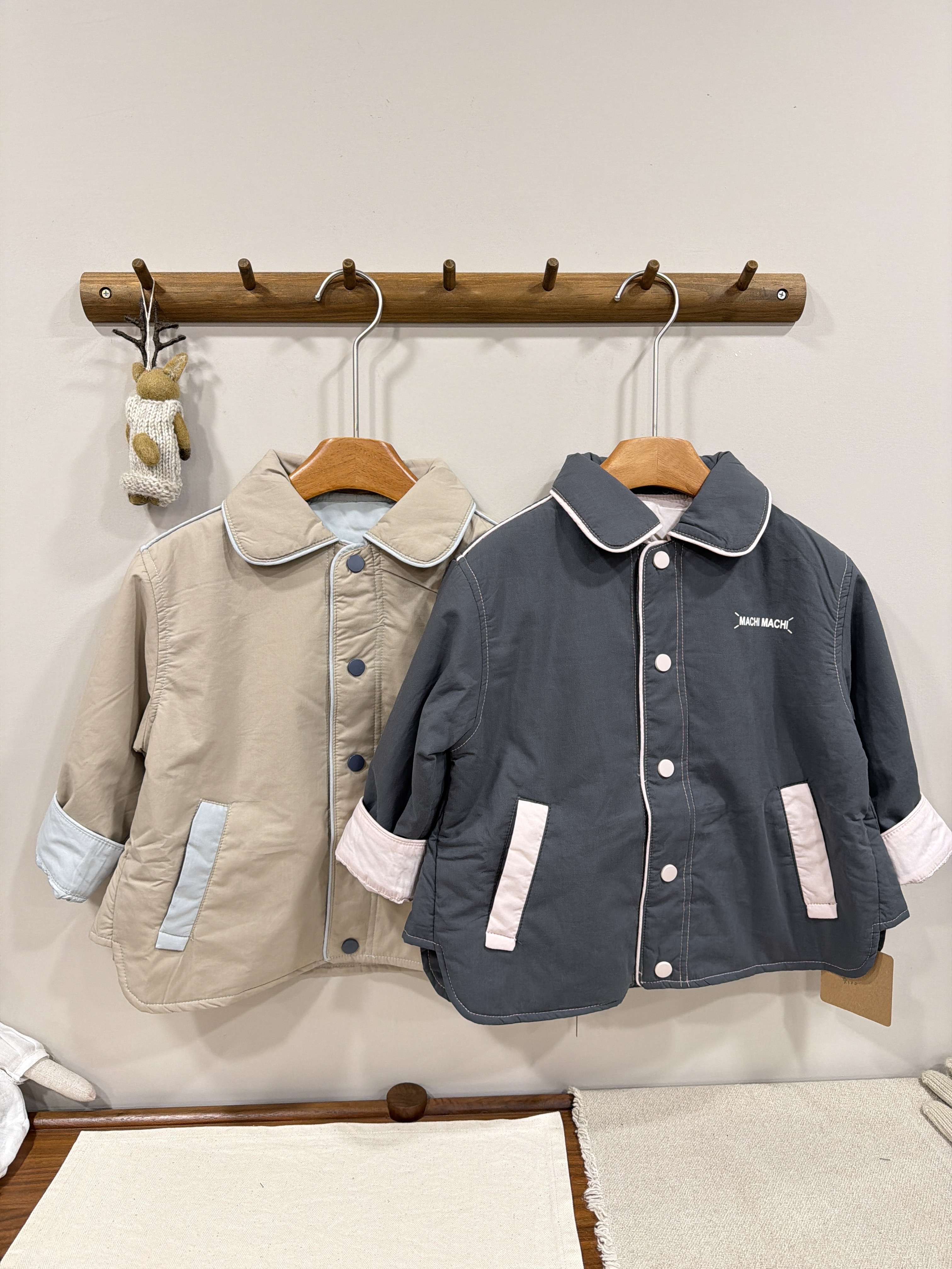 A03581撞色薄鋪棉外套