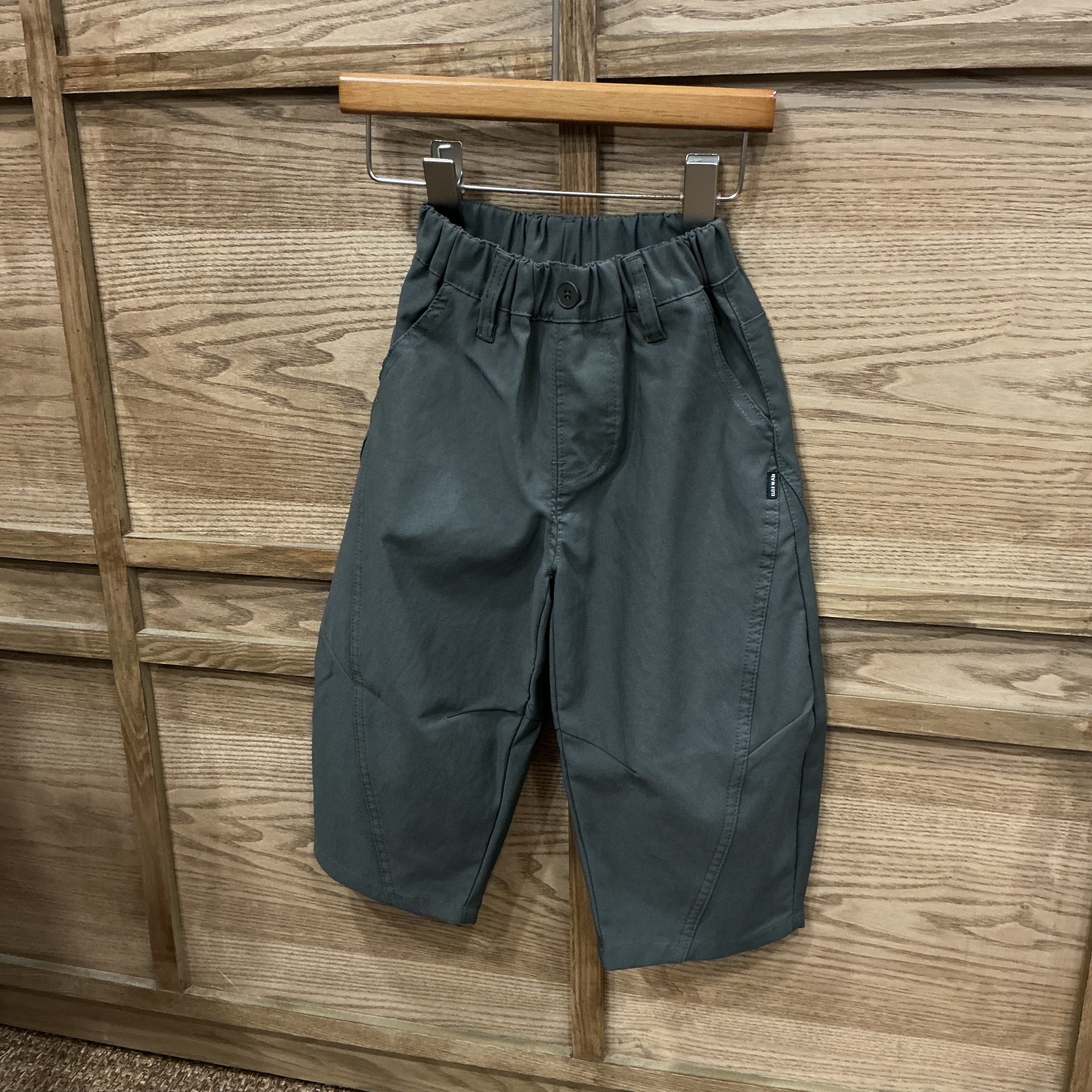 A03567彎刀休閒褲