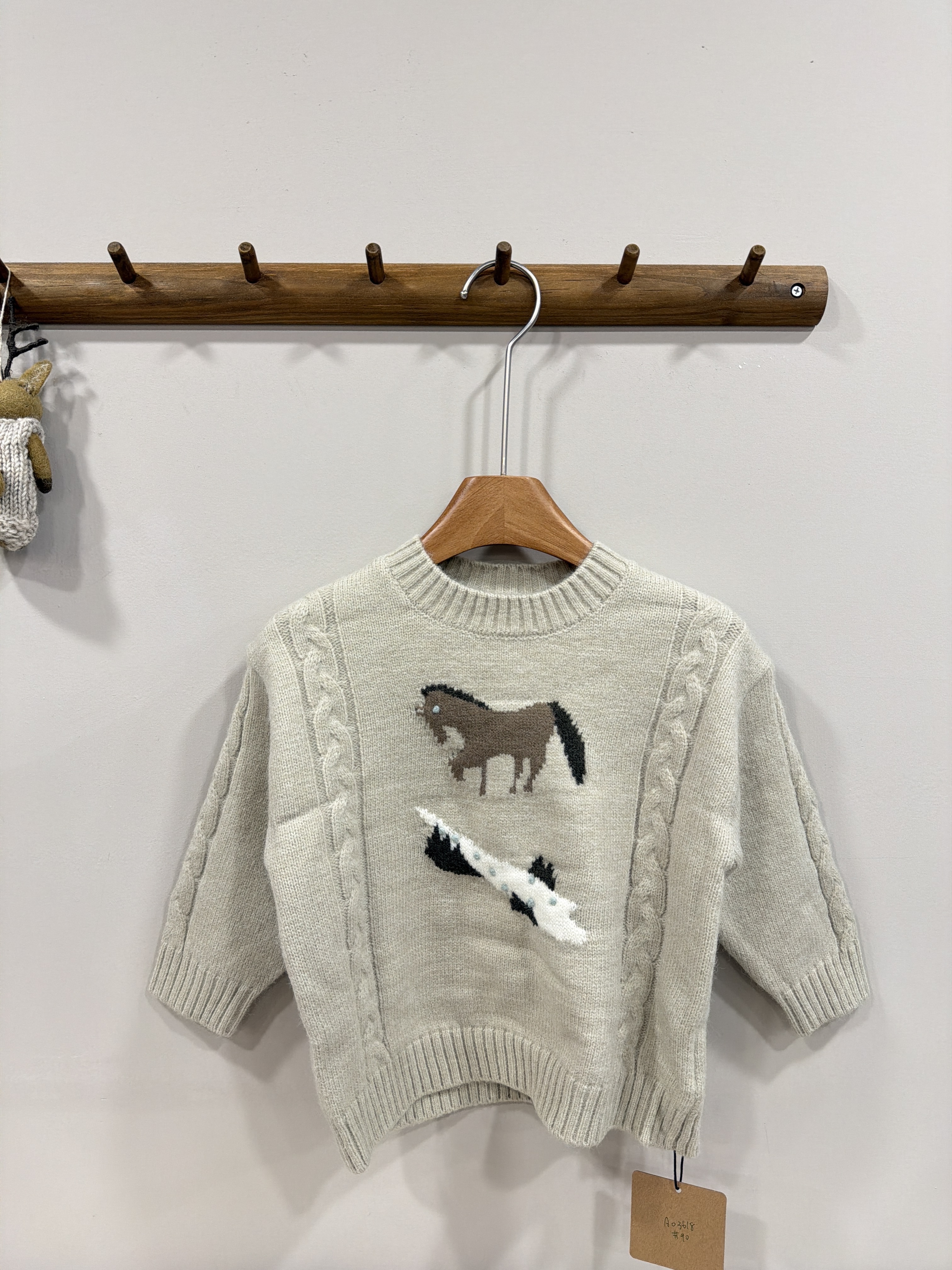 A03618小馬針織上衣