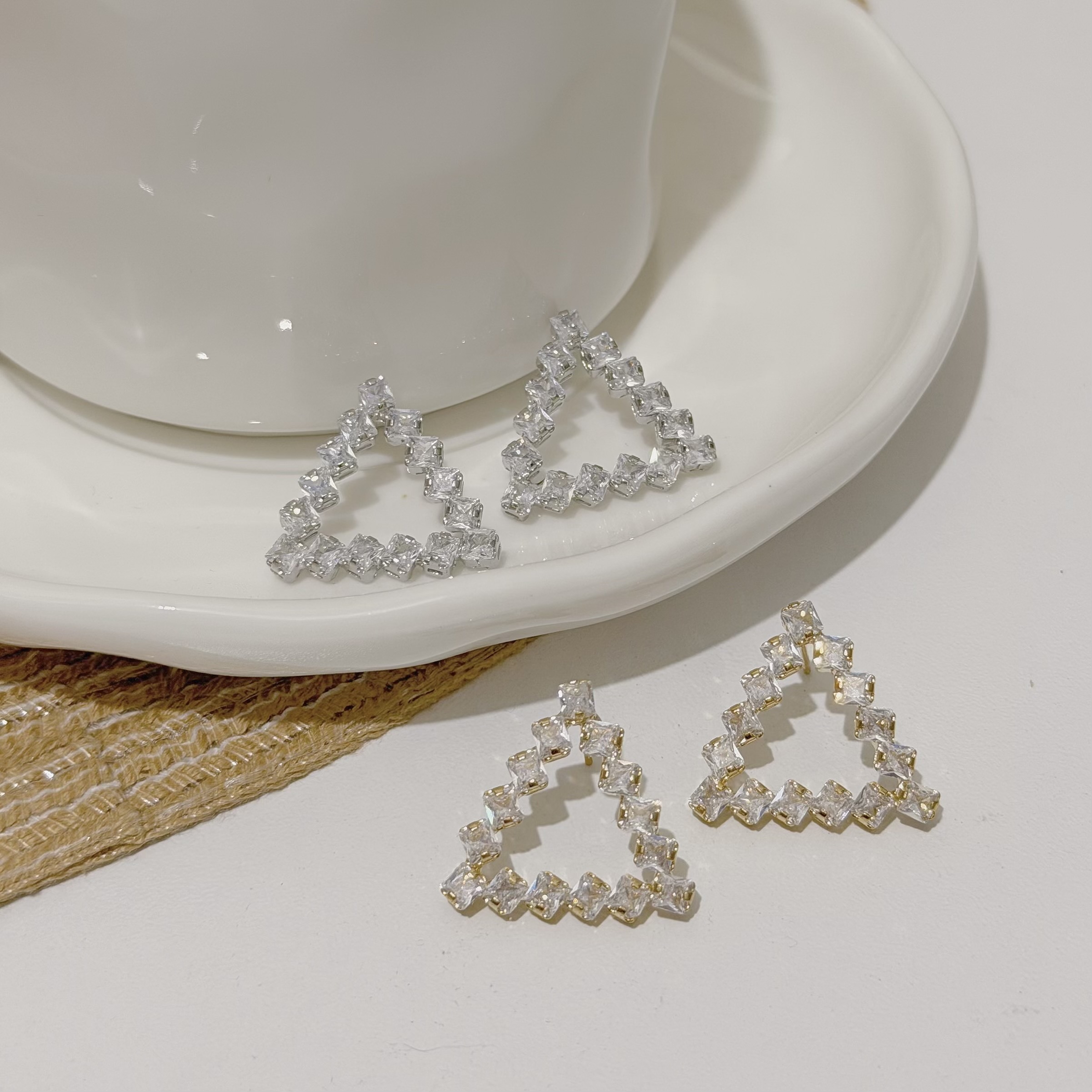 Z128鋯石三角形耳針