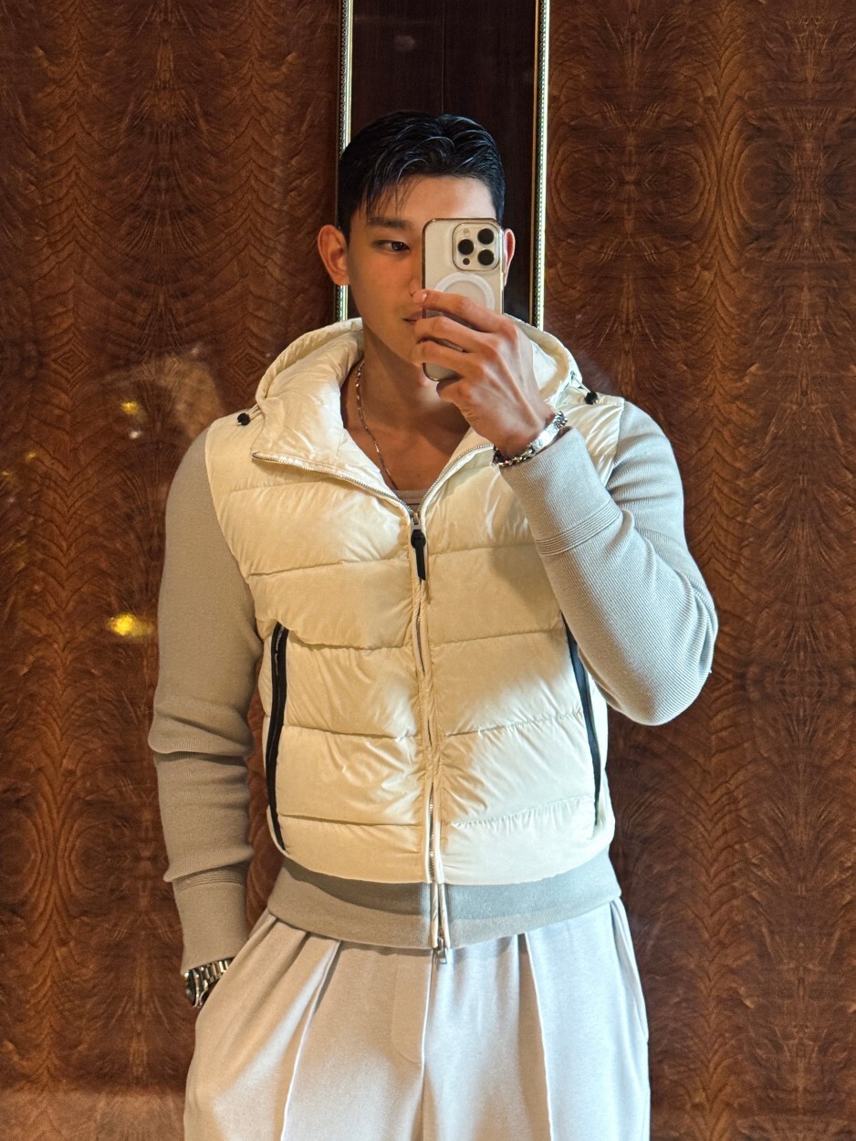 Raphniel 鵝絨連帽針織夾克