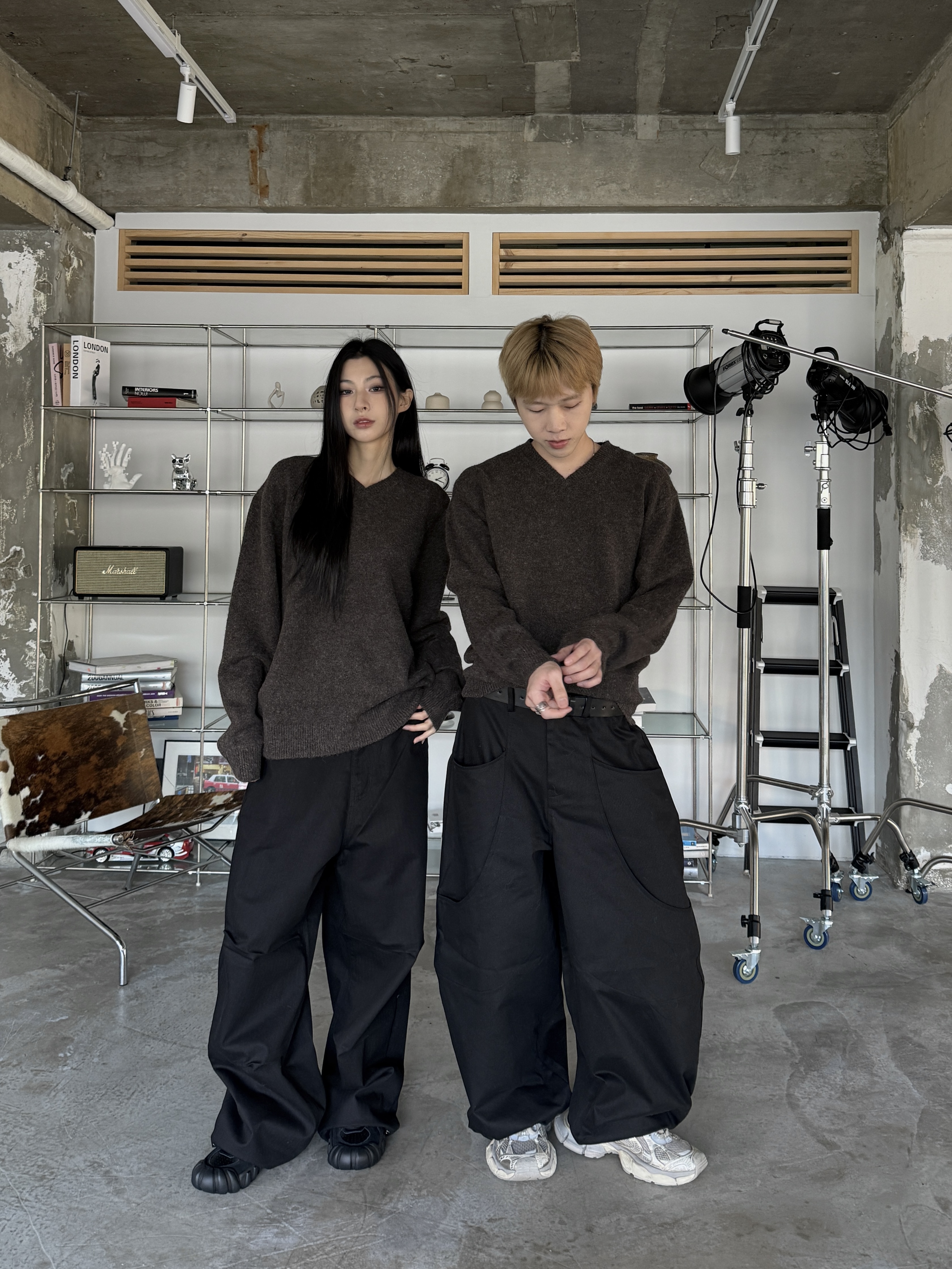 鬆弛感 彈性針織 羊毛素面 V領長袖（部分現貨）