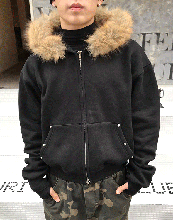 鉚釘浣熊連帽拉鍊外套