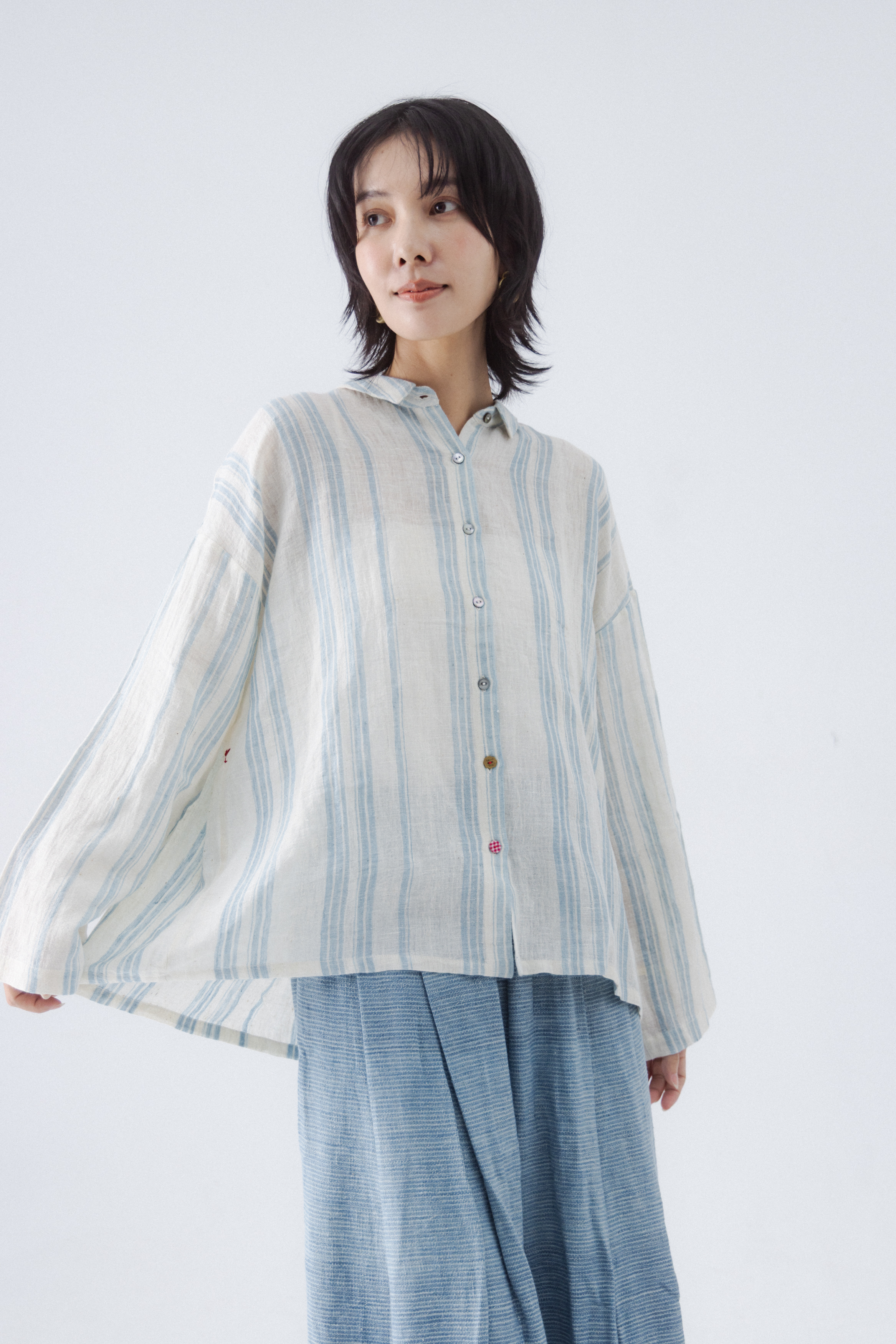 【Lotus veda】手織布棉麻米藍直條上衣