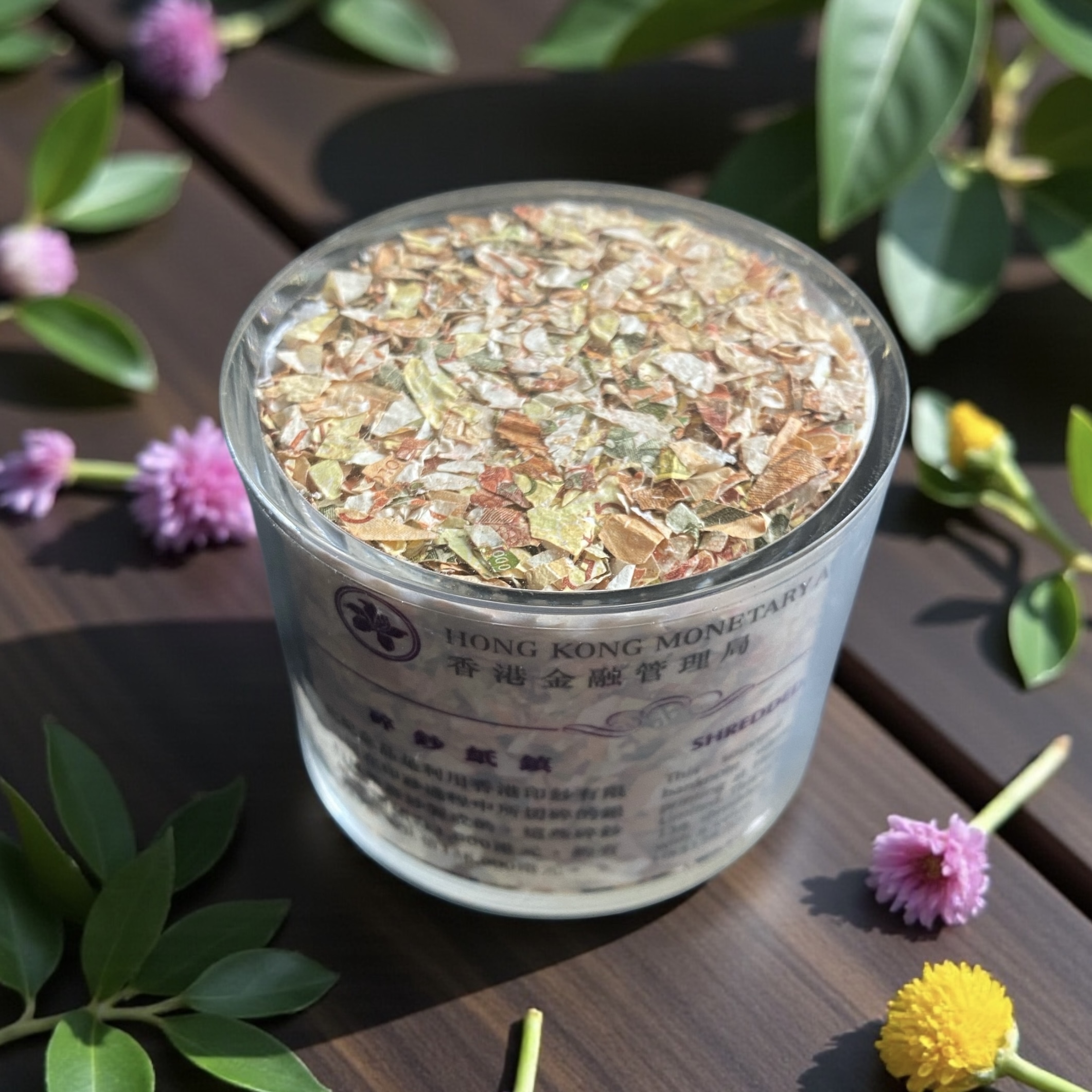 Hong Kong Monetary Authority $1000 Shredded Paper Paperweight (with box)