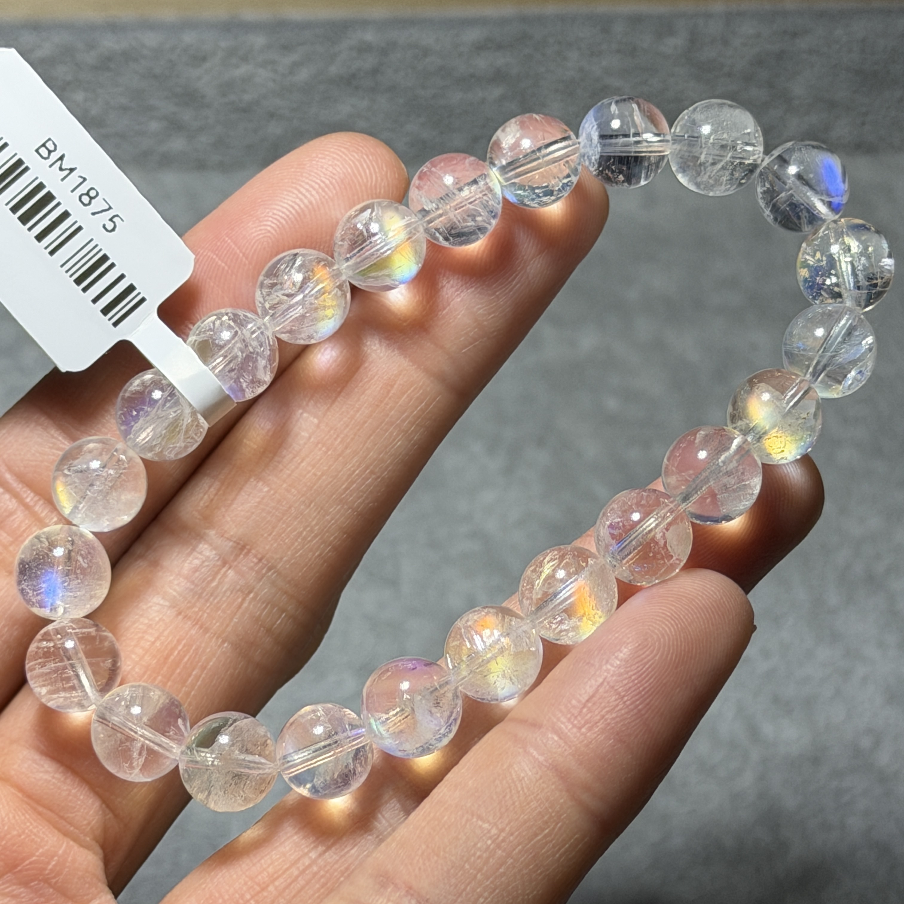 高級數彩虹光月亮石 8+mm BM1875