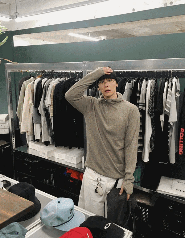 Exi 斜拉鍊連帽衫