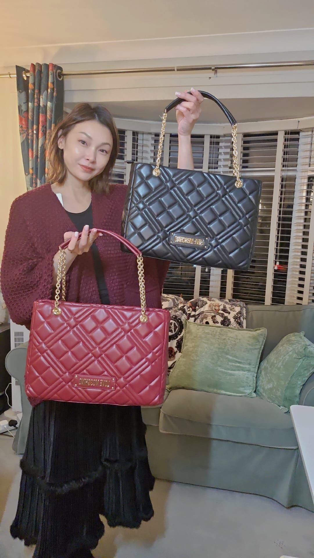 英國代購 (獨立訂單)-LOVE MOSCHINO Black Quilted Shoulder Bag