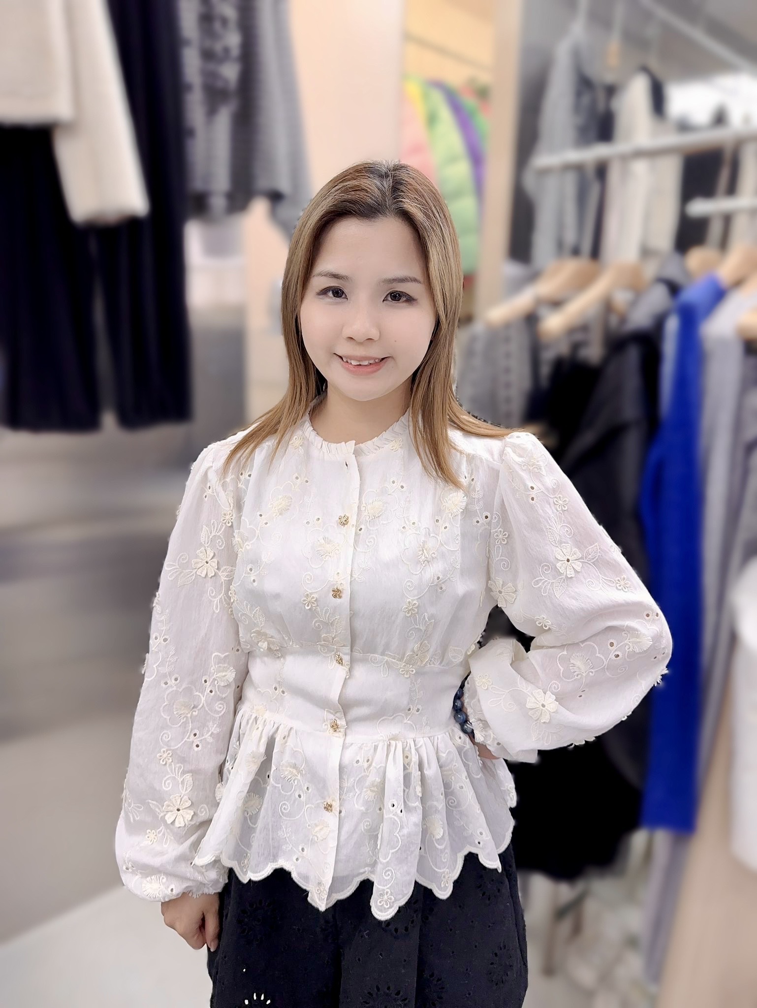 限量  CR31   開胸lace  胸 38 長22  原價$599 一口價