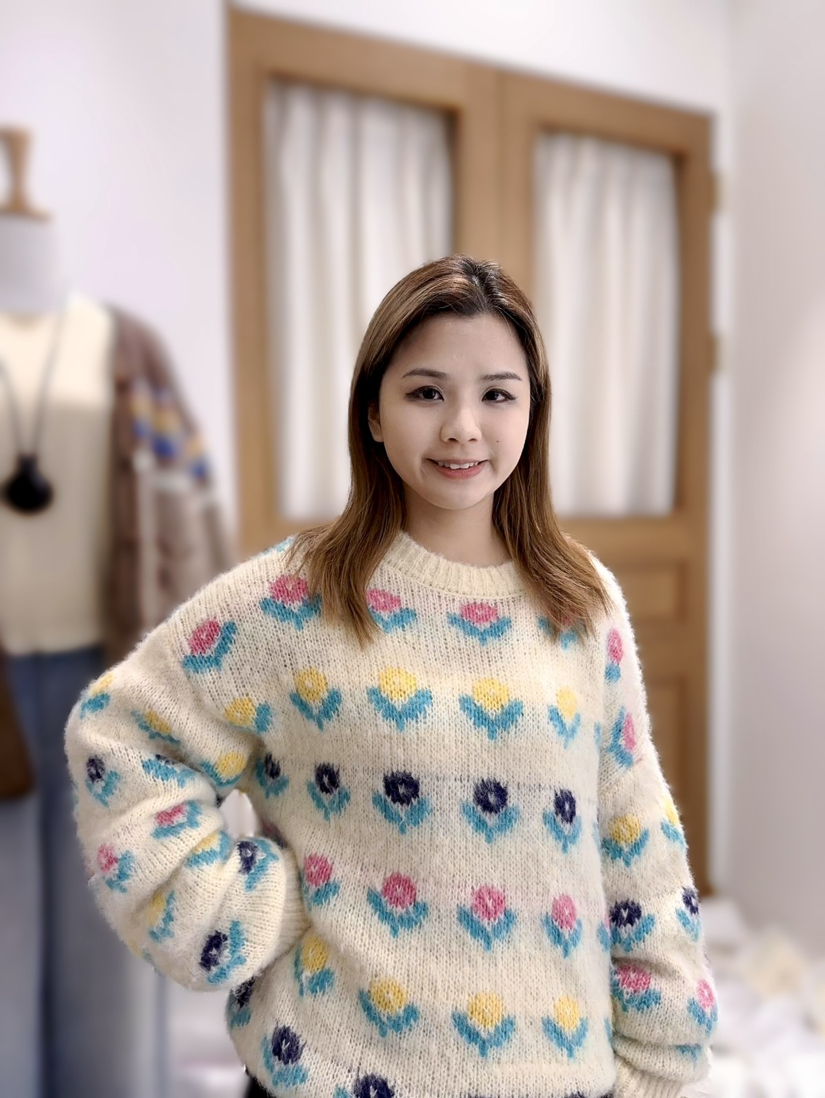 SR01 羊毛77% 羊駝毛20% 胸 48-66 長26.5 $599