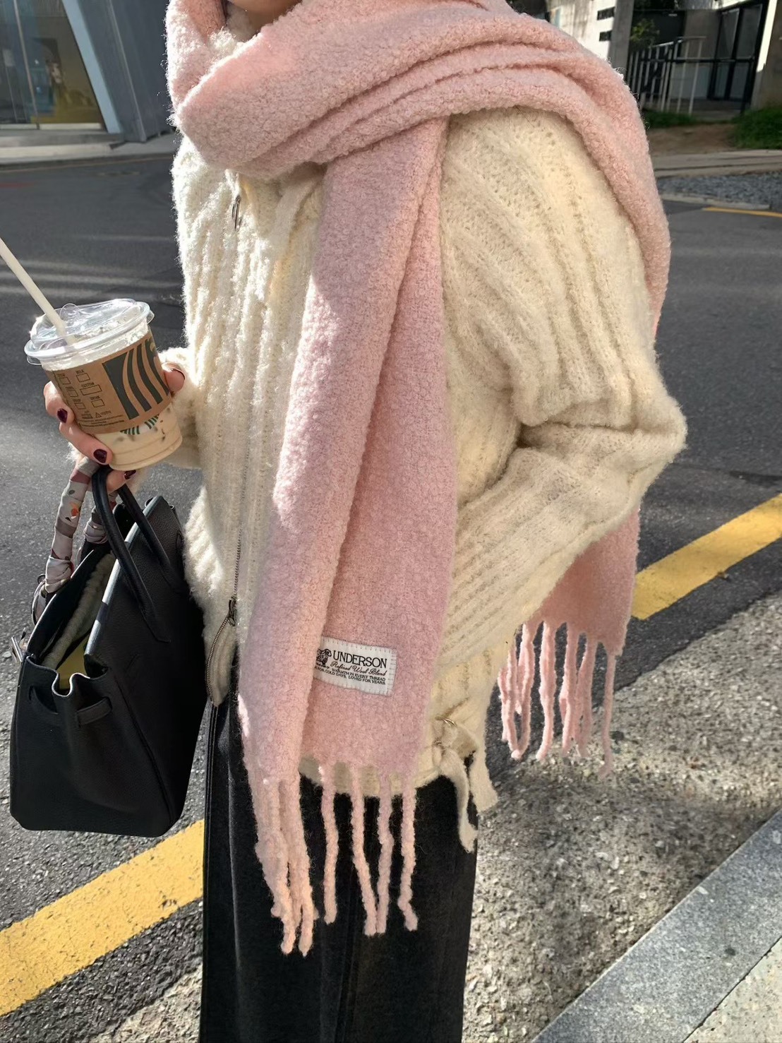 流蘇標籤羊毛圍巾