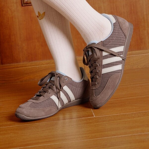 Adidas 愛迪達 Japan W JR7159 女 運動休閒鞋 德訓鞋 薄底 舒適 穿搭 卡其 白