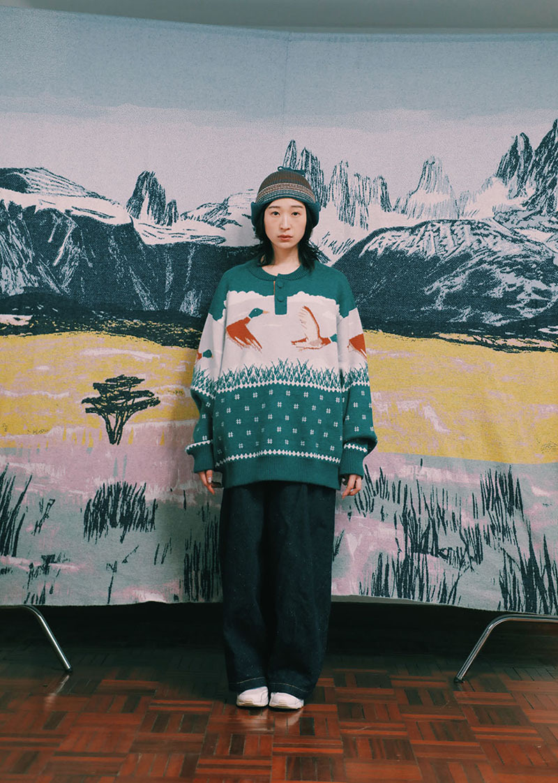 Ginger Duck in Inokashira Park Long sleeve Top