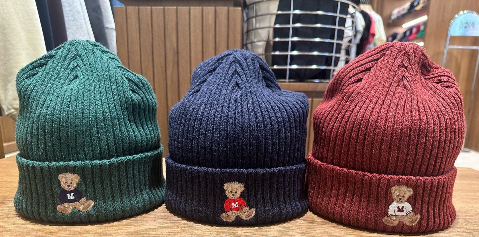 Wacky Willy 小熊刺繡毛線帽冷帽（K11 BR55）