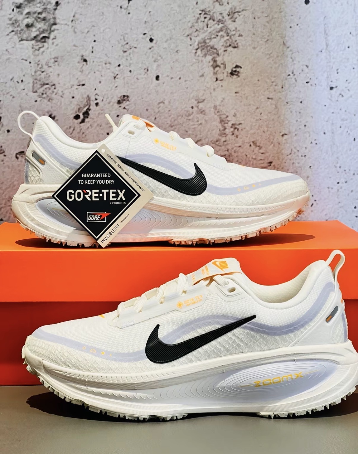 女鞋 NIKE W VOMERO 18 GTX GORE-TEX 米灰黑色 氣墊 防水 反光 緩震 運動鞋【HQ7002-100】