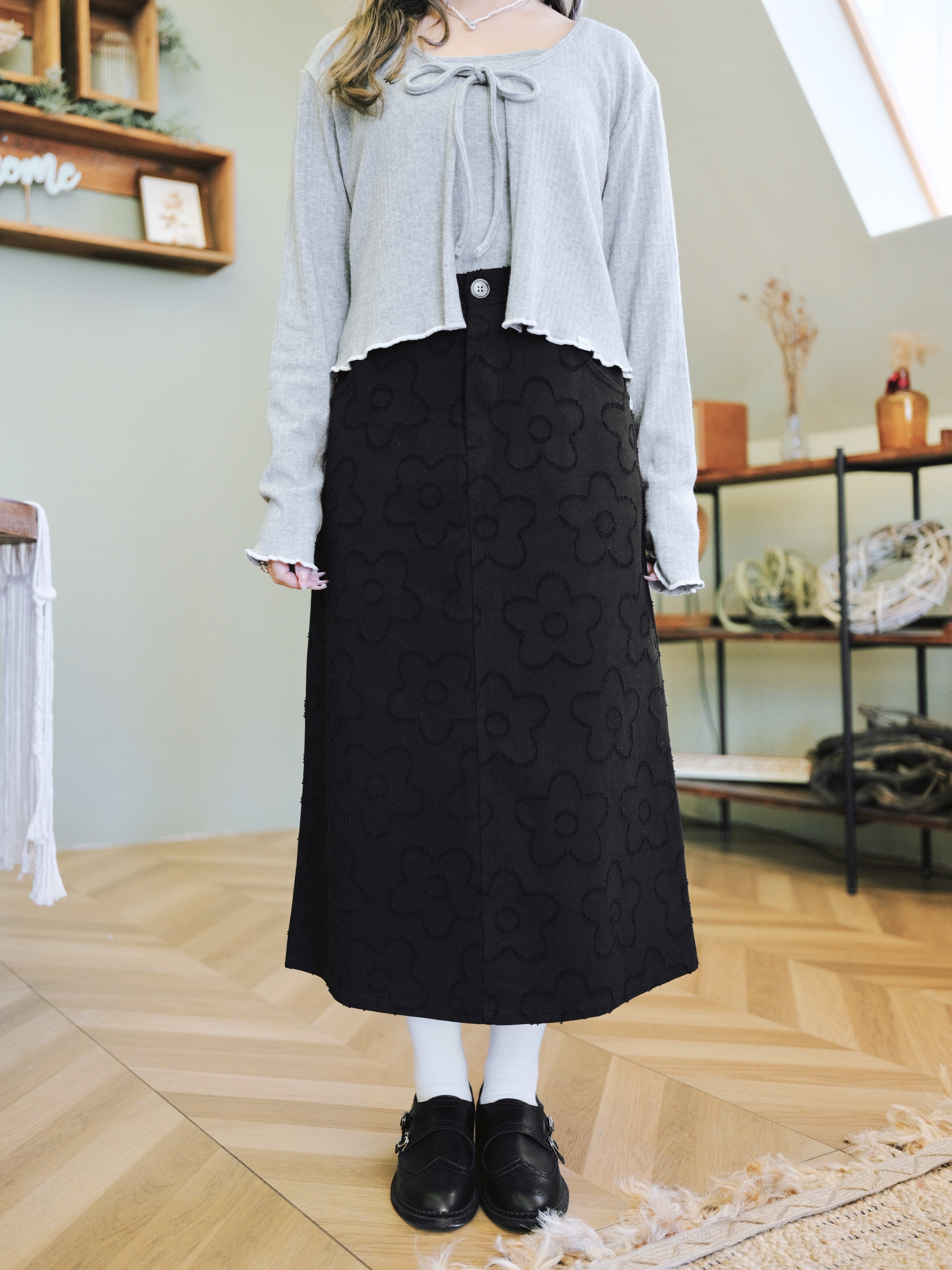兩色 / 花花紋理斜布直筒長裙 / Floral Embroidered Twill Long Skirt