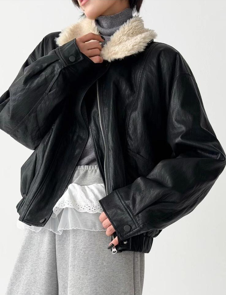 ME22  胸52 長21 $899 100%鴨絨