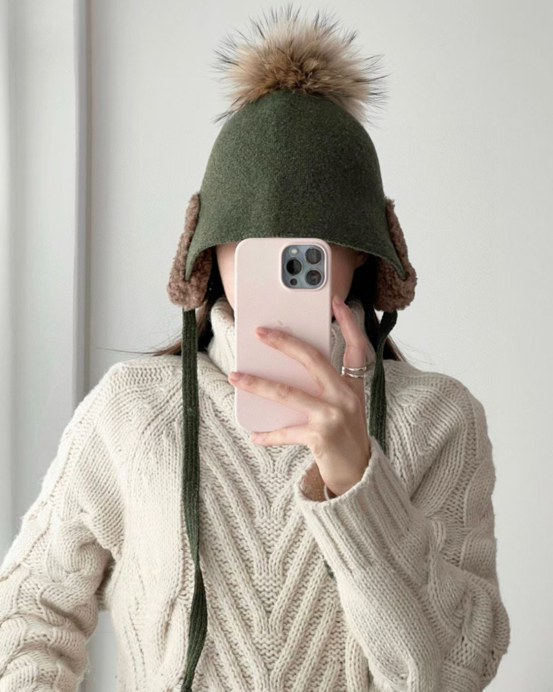 暖綿護耳毛球帽