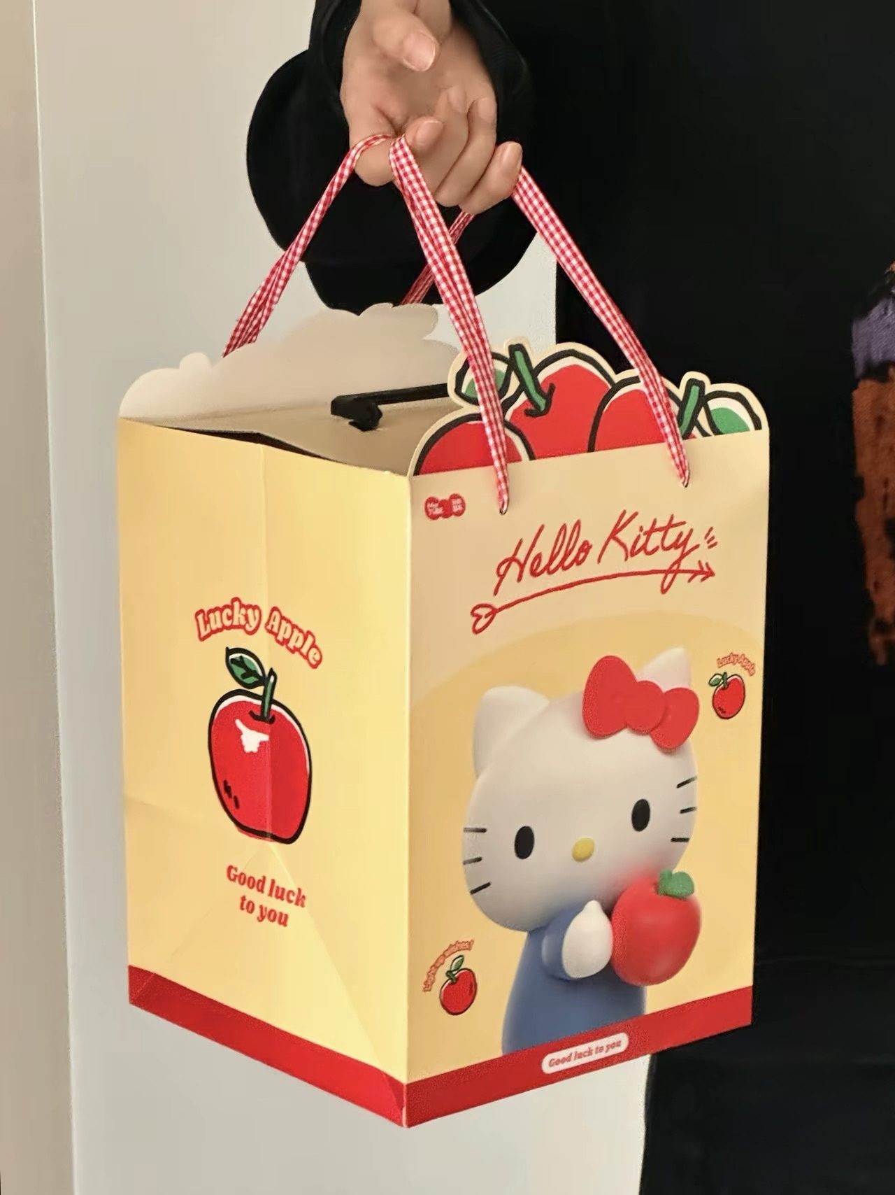 KTQ STORE ‧ 馬克圖布 x 三麗鷗Hello Kitty IP聯名造型復古檯燈