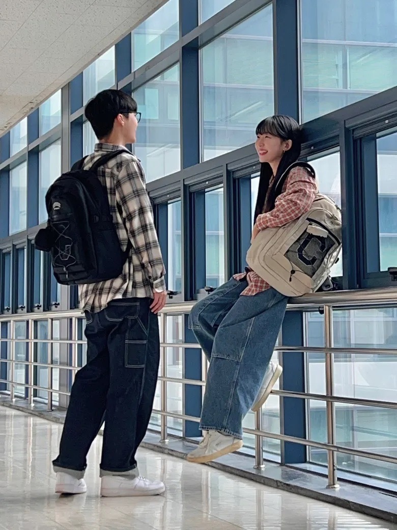 🇰🇷 COVERNAT COLLEGE BACKPACK 後背包 背包 書包 上學包 CORDURA 反光 大C 抽繩 黑 米 31L / 預購