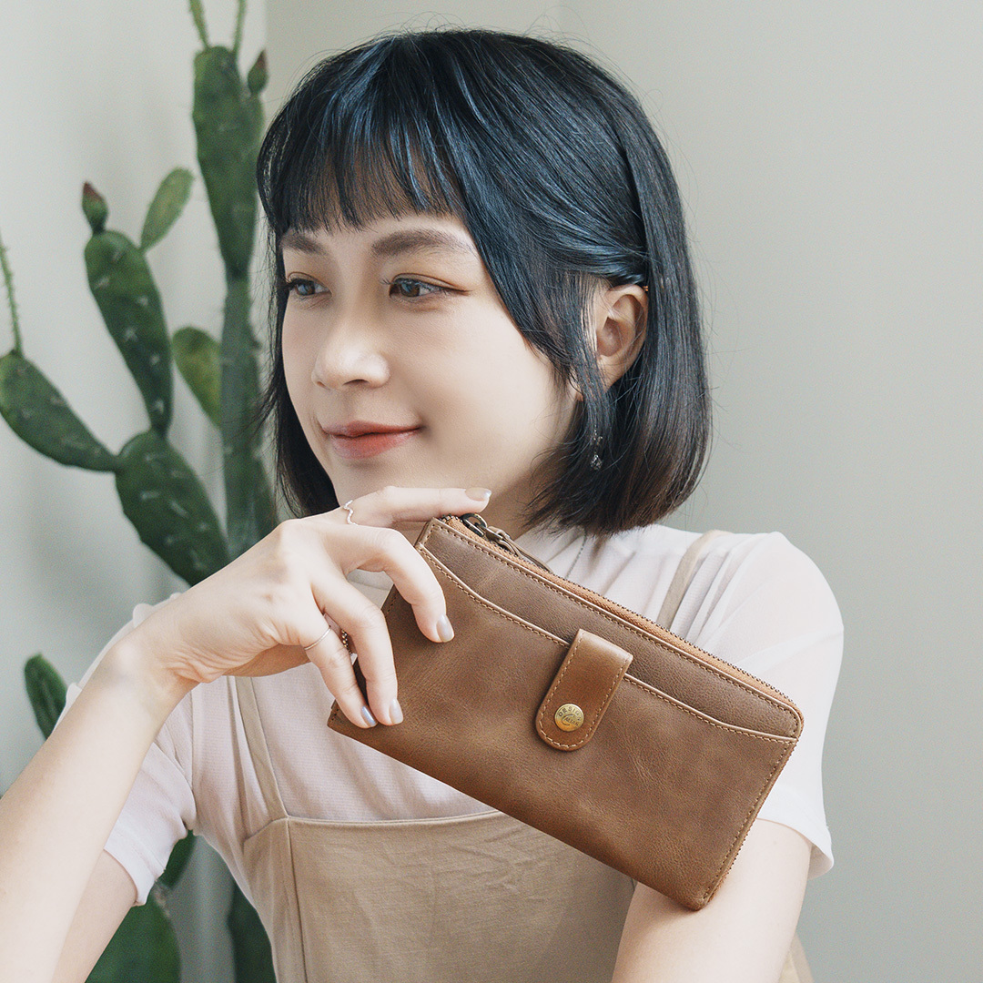 【招財母錢包💰】扣飾L型時尚長夾-三色(074353)