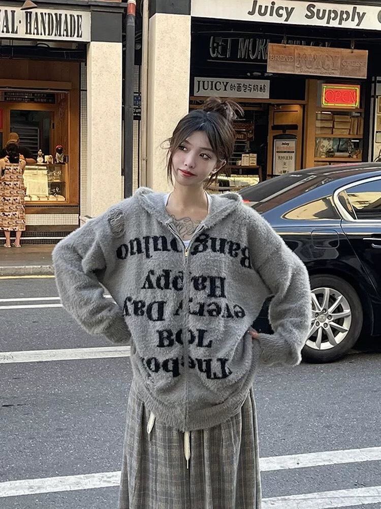 水貂毛字母拉鍊外套