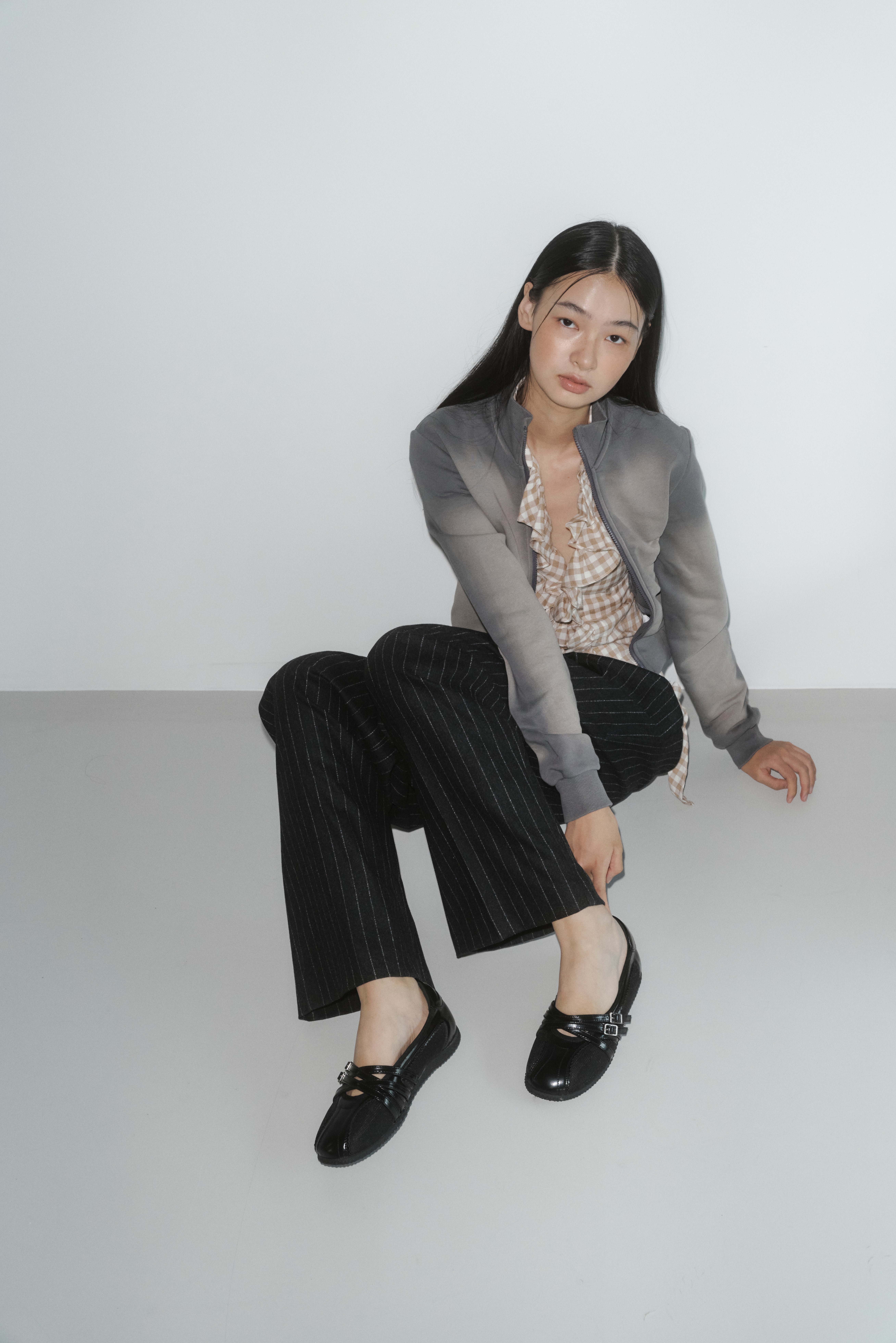 KHIHO ARCELLE PINKING BELTED SNEAKERS K25-SH021 BK