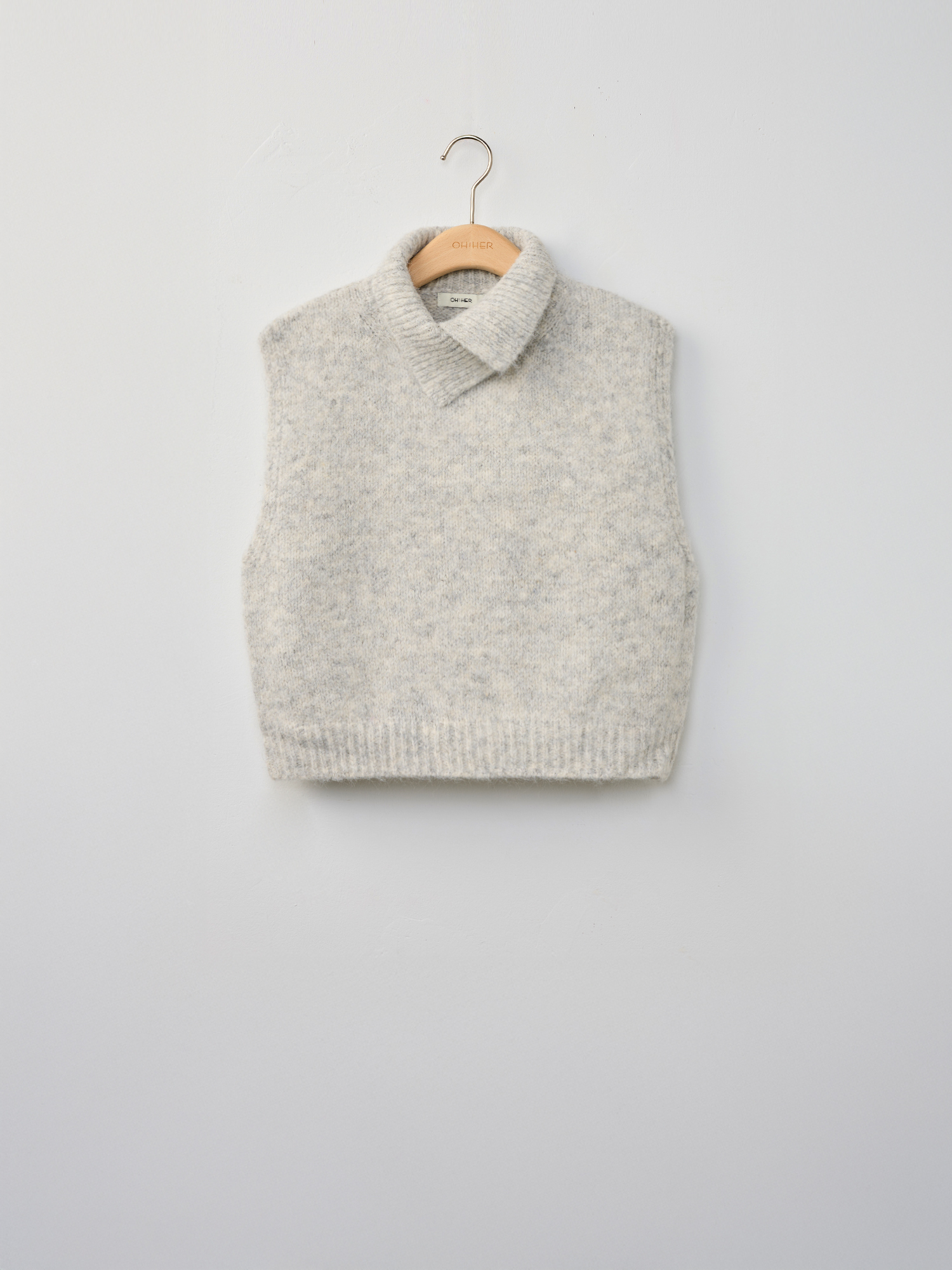 OH！HER 寬版高領毛絨背心（8%羊毛）