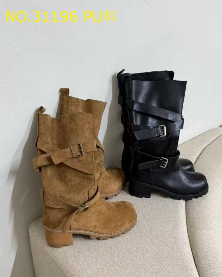 CM03 NO.31196   卡其猄皮   /   黑色 PU料  足碼  原價  $599 韓國牌子 中國制