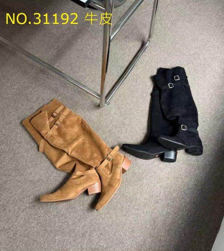 CM04 NO.31192 牛皮   足碼 1.5寸高   原價 $799  韓國牌子 中國制