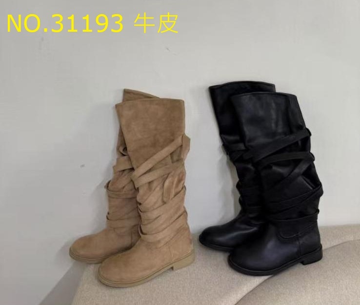 CM06 NO.31193  牛皮   1寸高   $799  韓國牌子 中國制