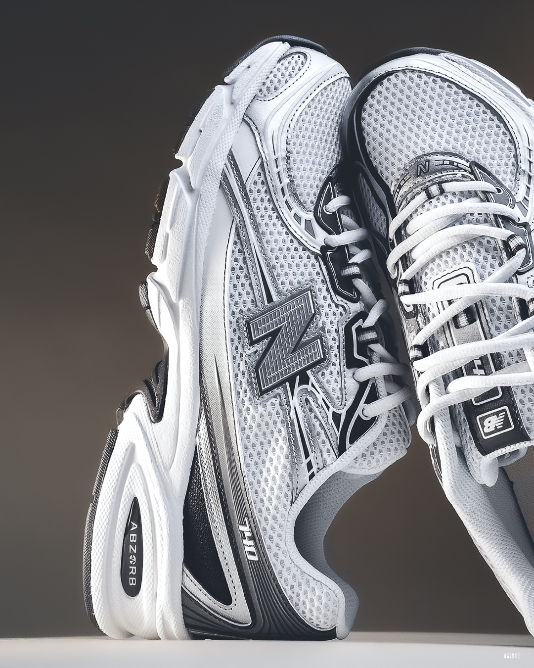 『繼530之後的爆款神作⁉️』New Balance 740 “White Silver” U740PH2