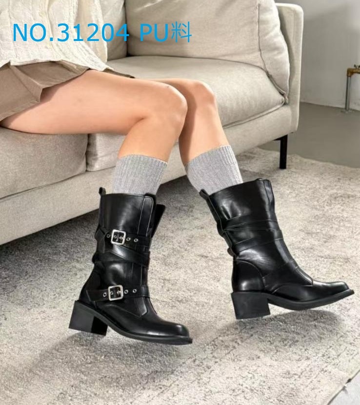 CM11 NO.31204  PU料  足碼2寸 高  $559 韓國牌子 中國制