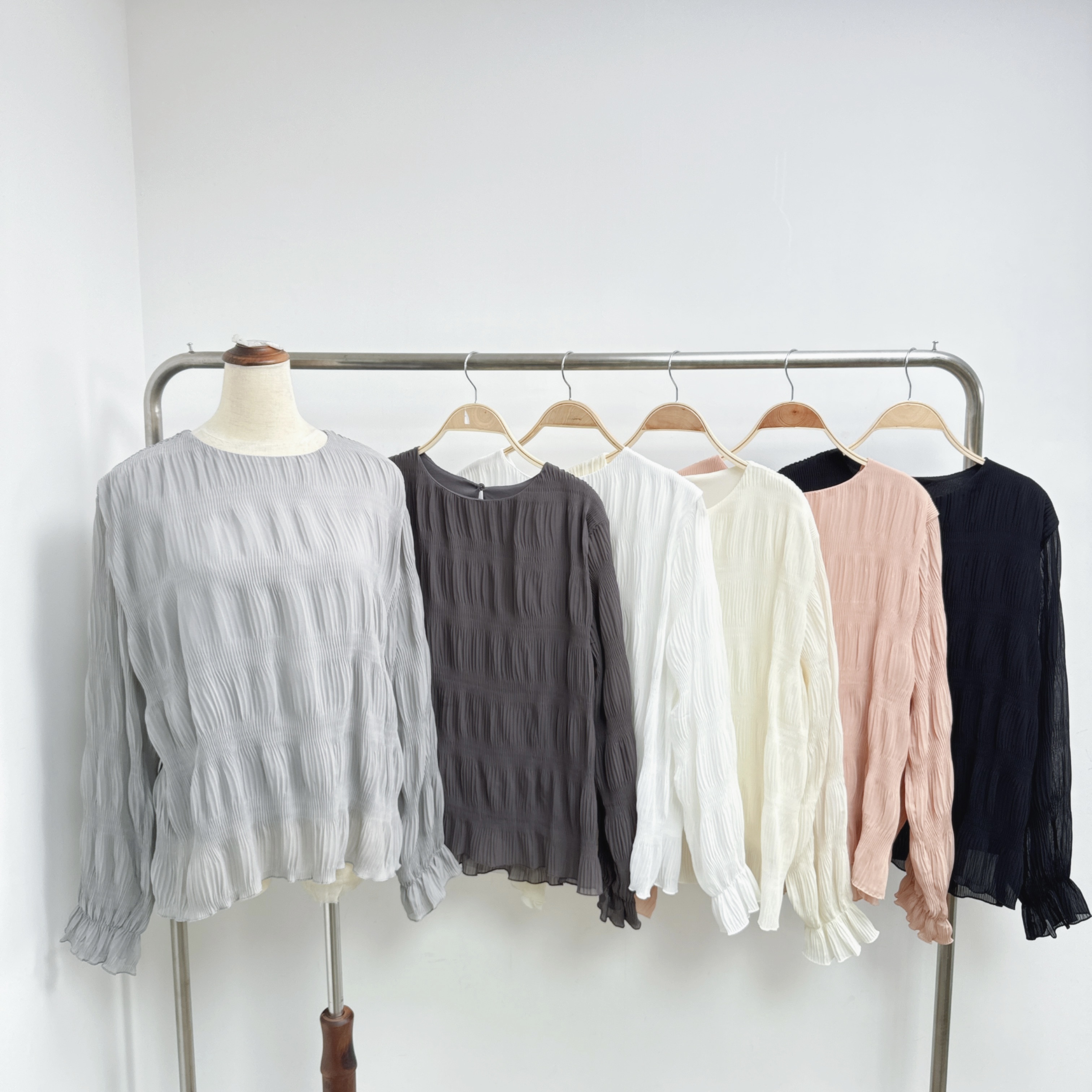 有分碼-皺皺間紋橡筋束袖TOP (K69-K80)