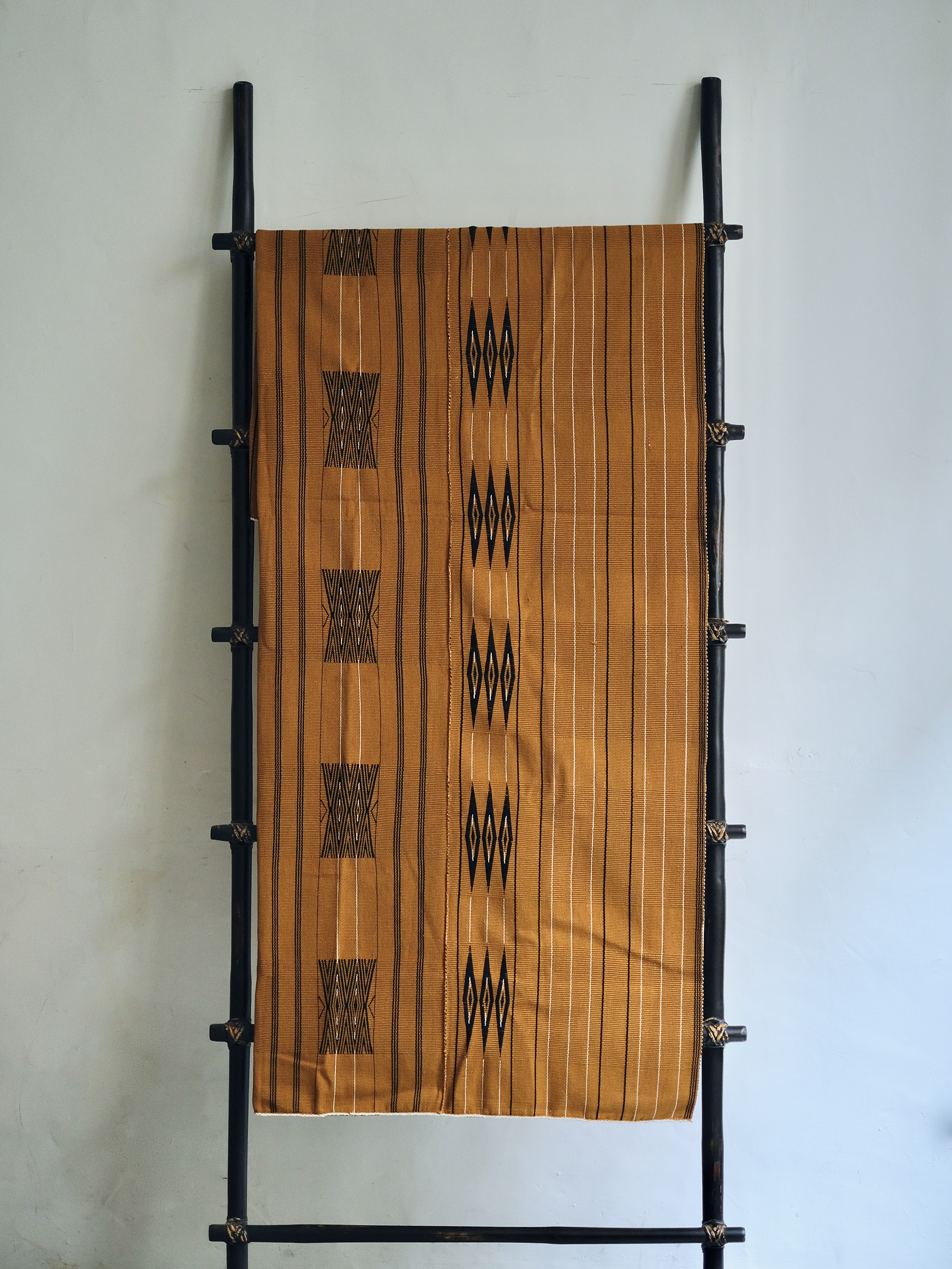 Ujeli Nagaland 土黃家飾布