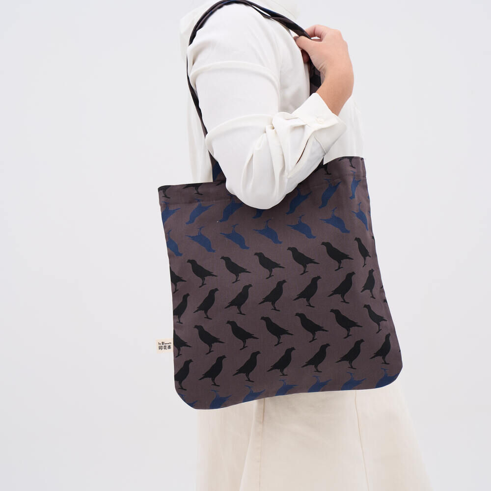 Happy Square Tote Bag/Crested Myna No.5/Blacksmith