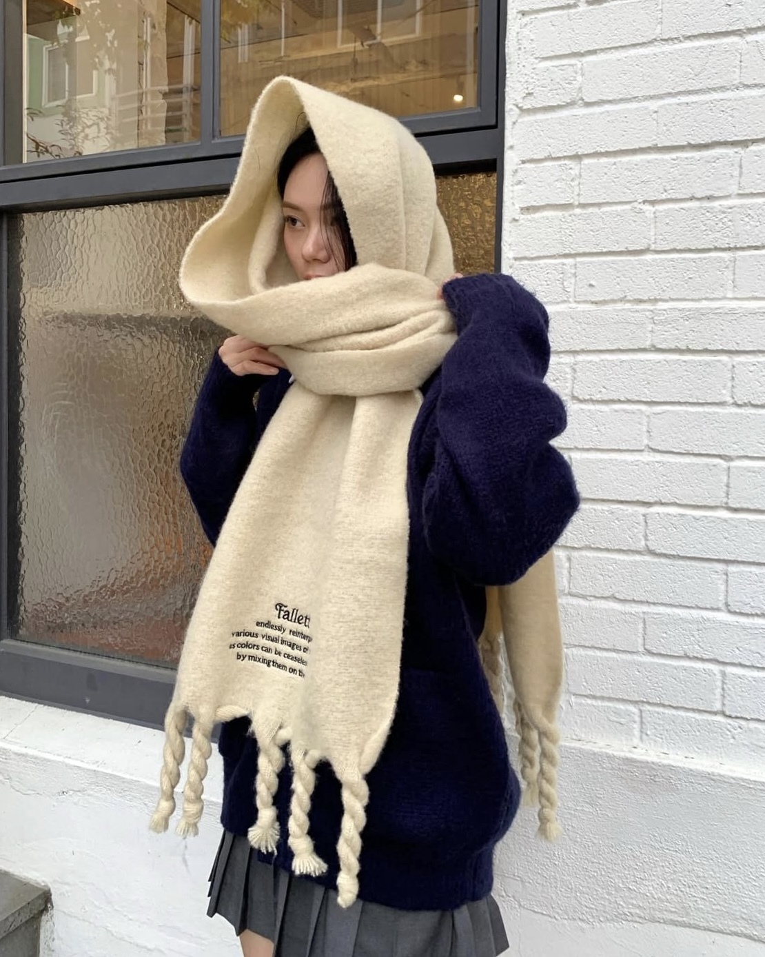 <黑五折扣🇰🇷>Fallett 韓國 刺繡 保暖 圍巾 五色