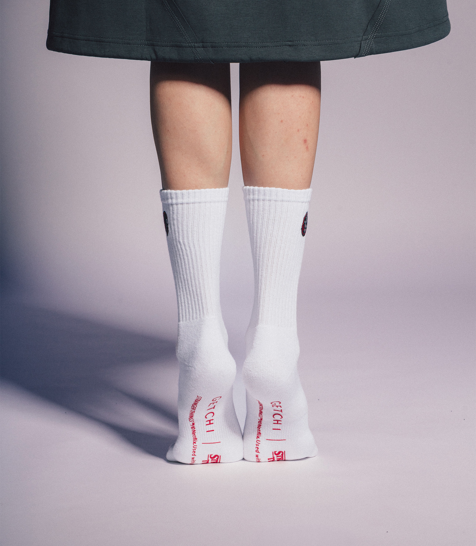 (現貨)Getchi X Stranger Things 襪子(黑/白)