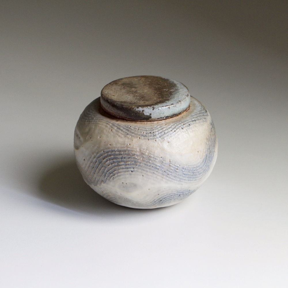雲紋柴燒茶葉罐