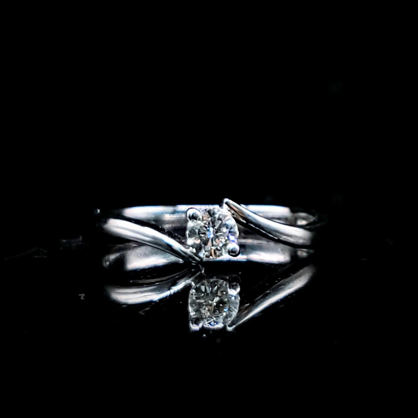 全新18K白金【單粒21份鑽石】戒指