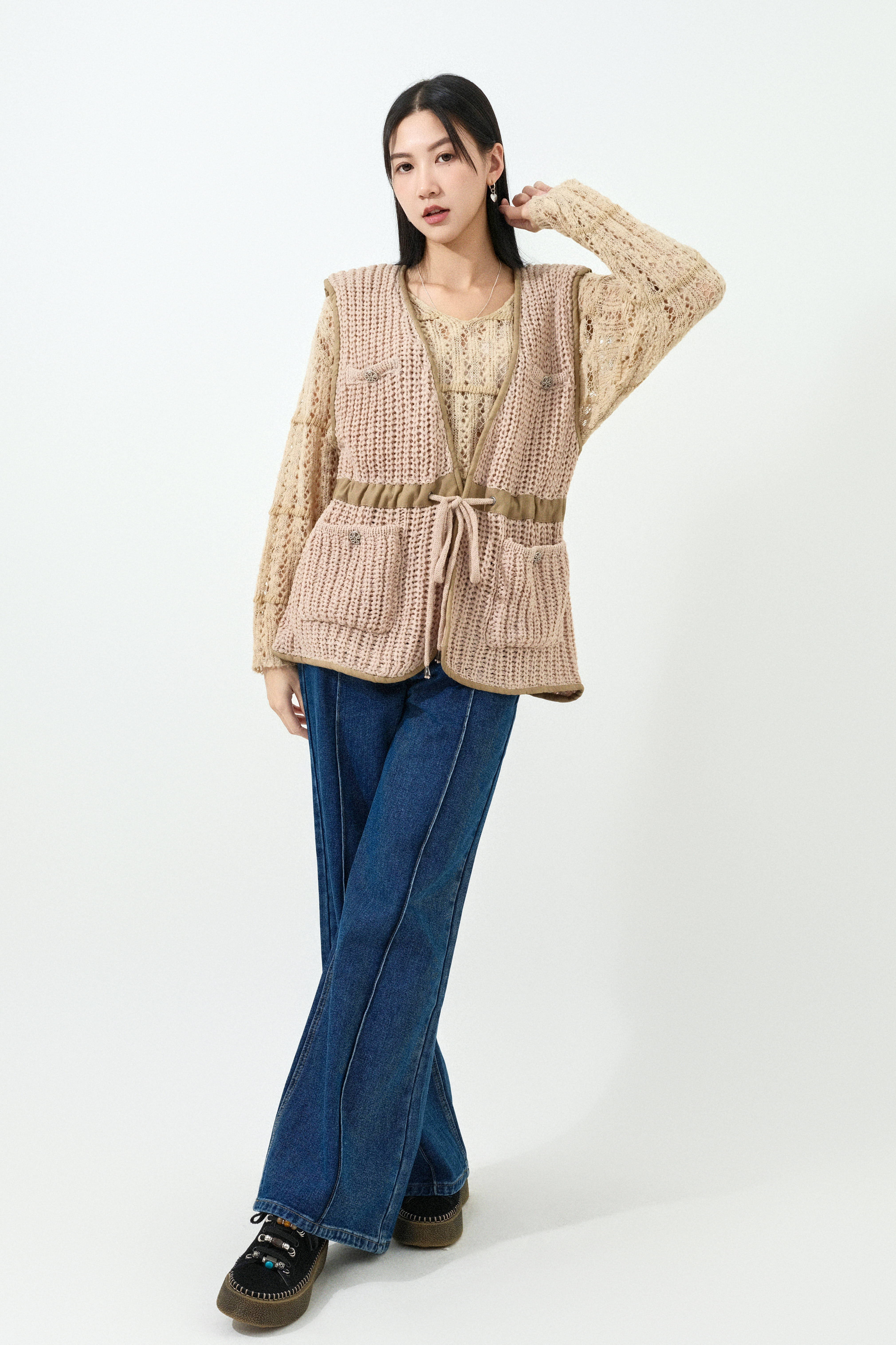 FW25_0206（背心外套＋上衣＋牛仔褲）