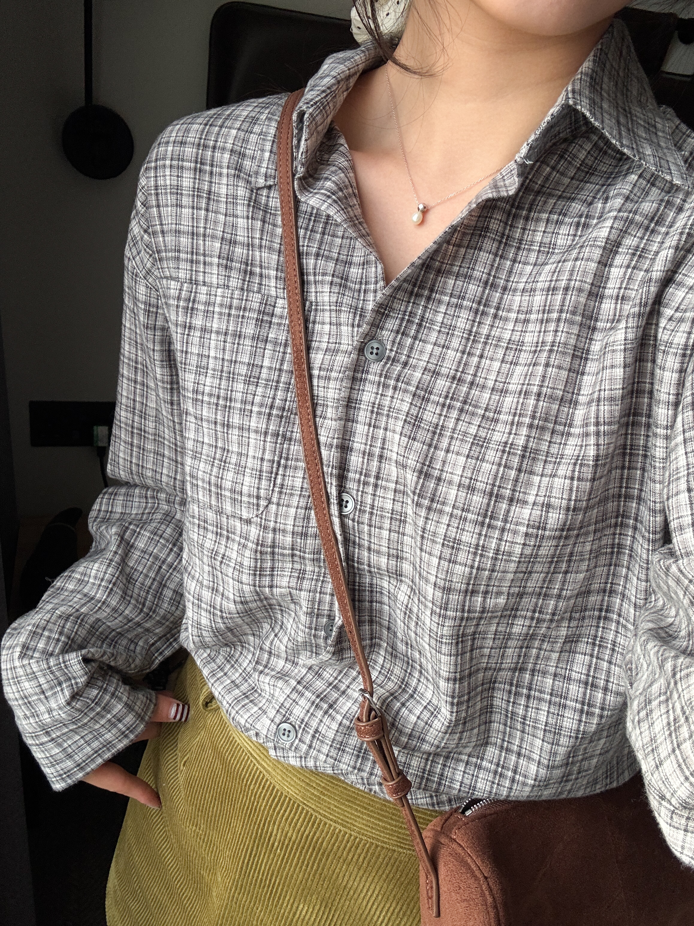 MIU系女孩的復古格紋襯衫