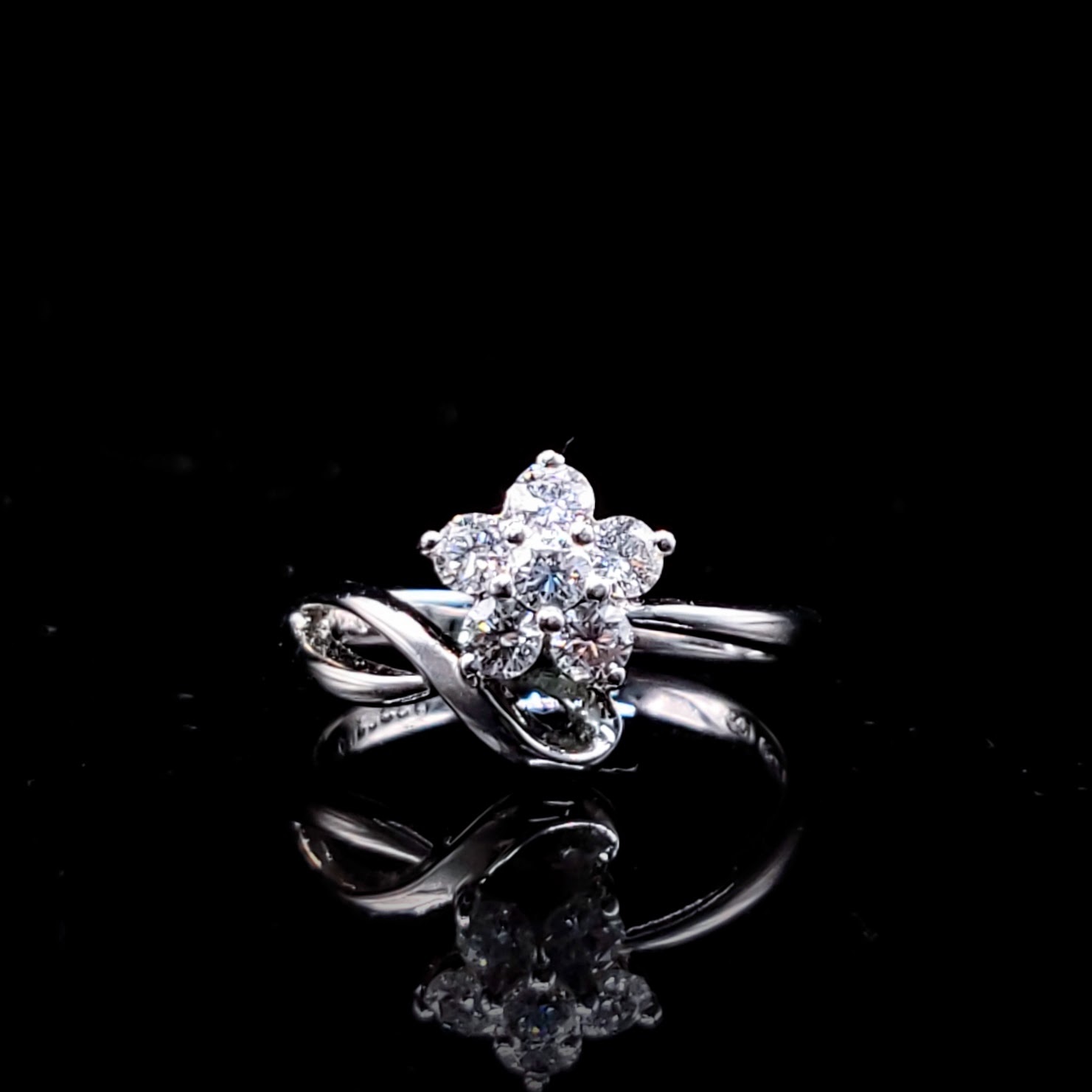 全新18K白金35份鑽石戒指