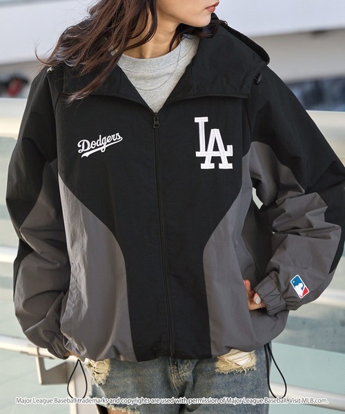 日本🇯🇵連線 MONO-MART x MLB 超寬鬆雙拉鍊撞色尼龍外套 隊徽 刺繡 長袖 寬鬆 外套 運動外套 2款(任買兩件711免運)/預購