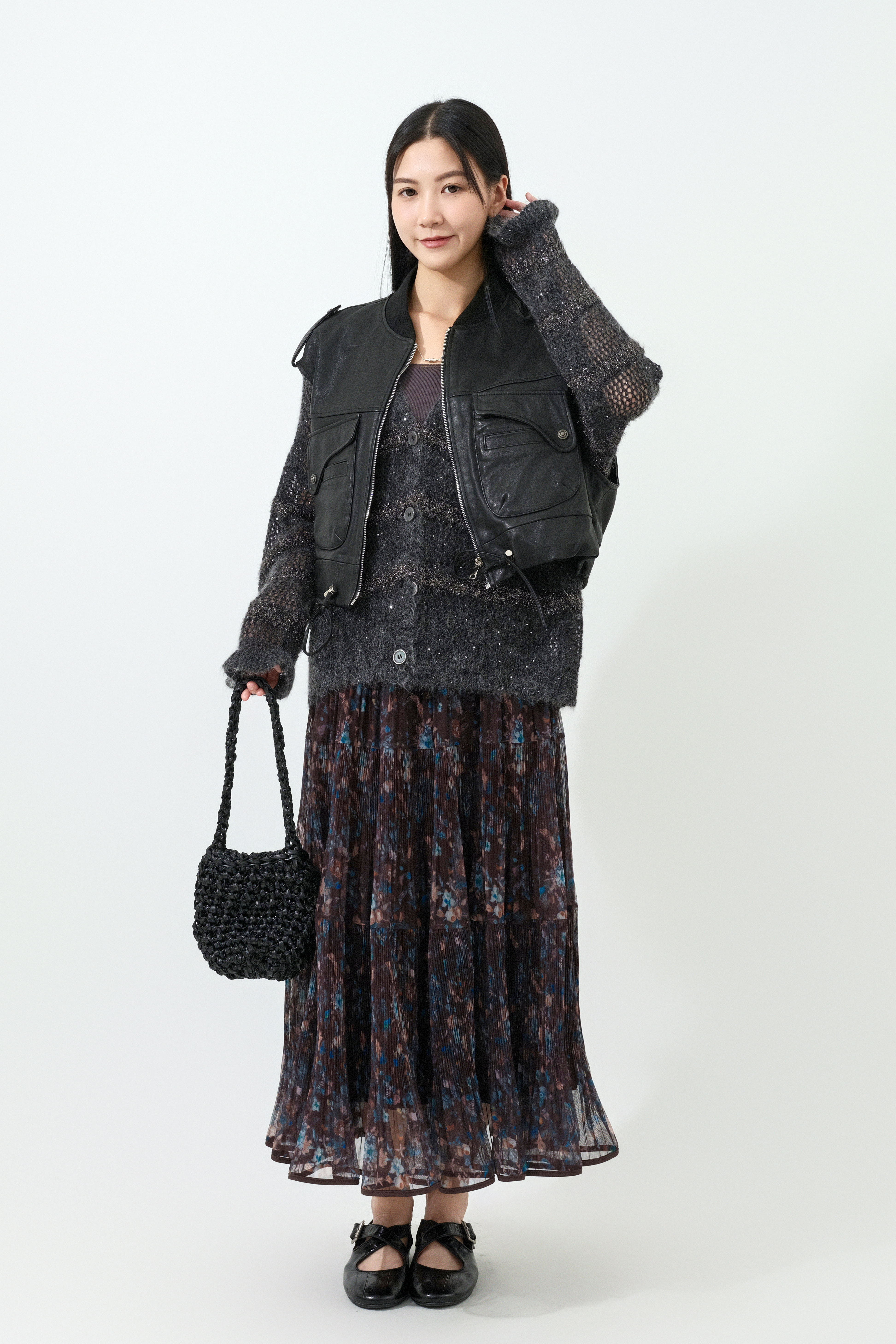 FW25_0207（真皮背心＋針織外套＋吊帶＋半截裙）