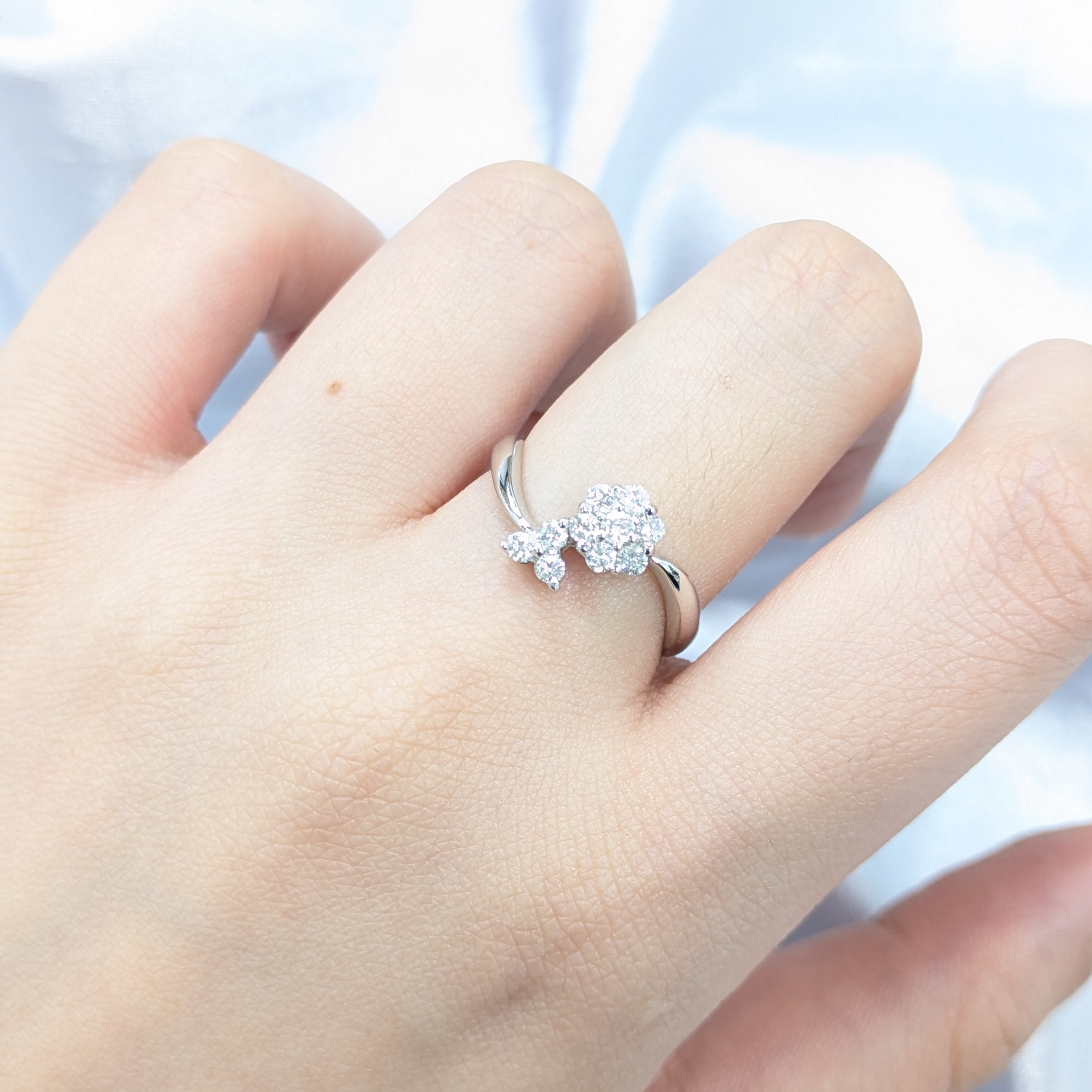 全新18K白金34份鑽石戒指