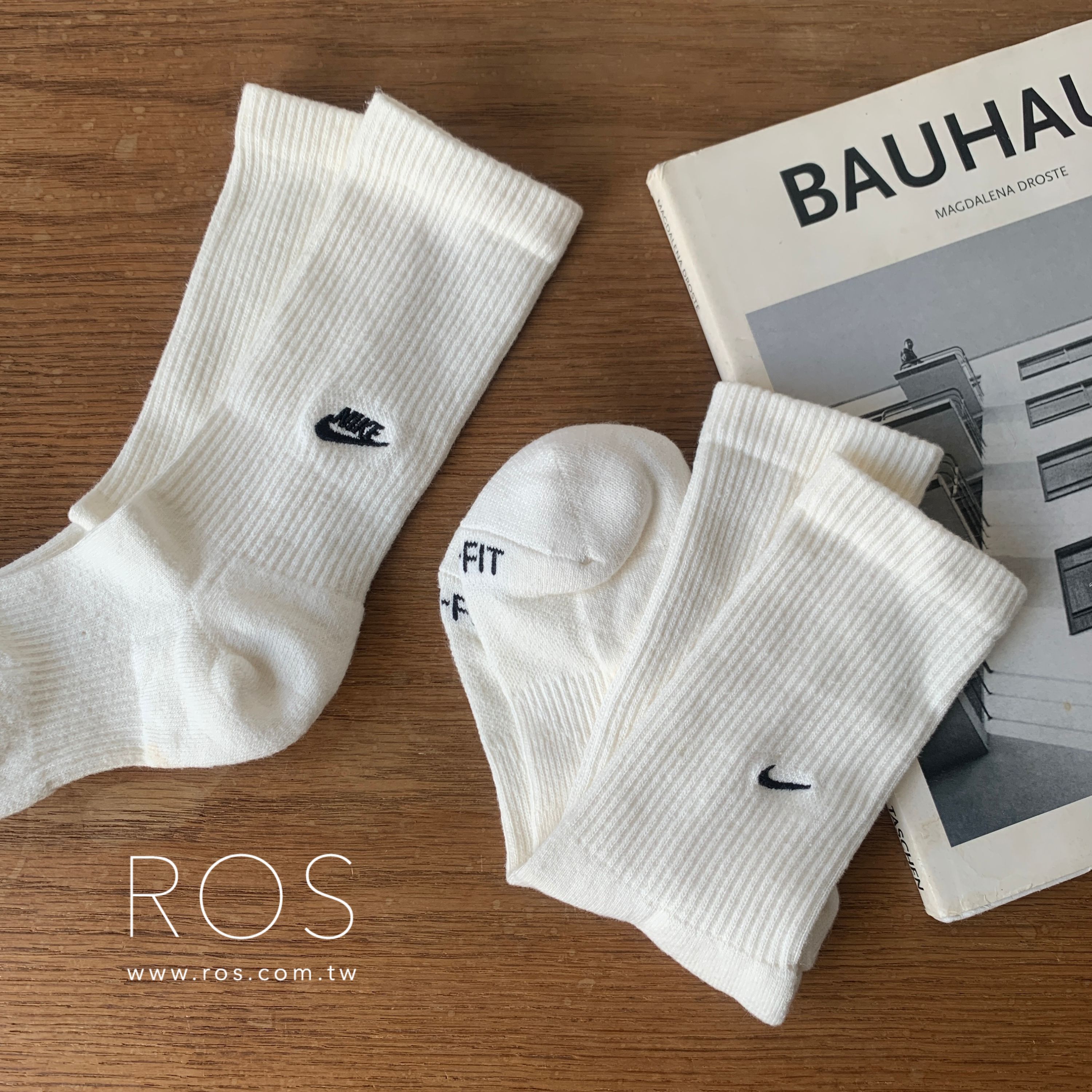 Nike 刺繡Logo小勾中筒襪 兩入組