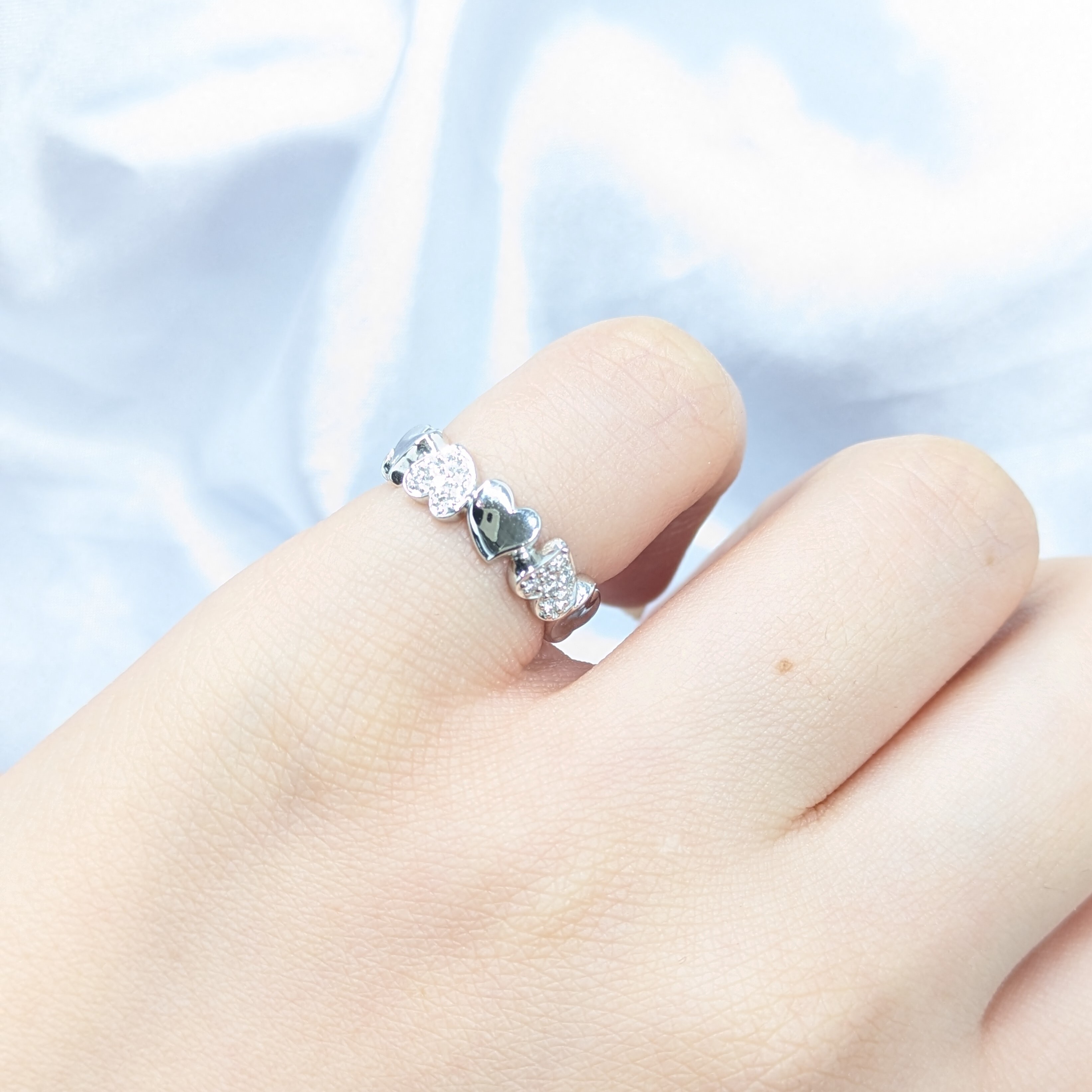 全新18K白金9份鑽石戒指